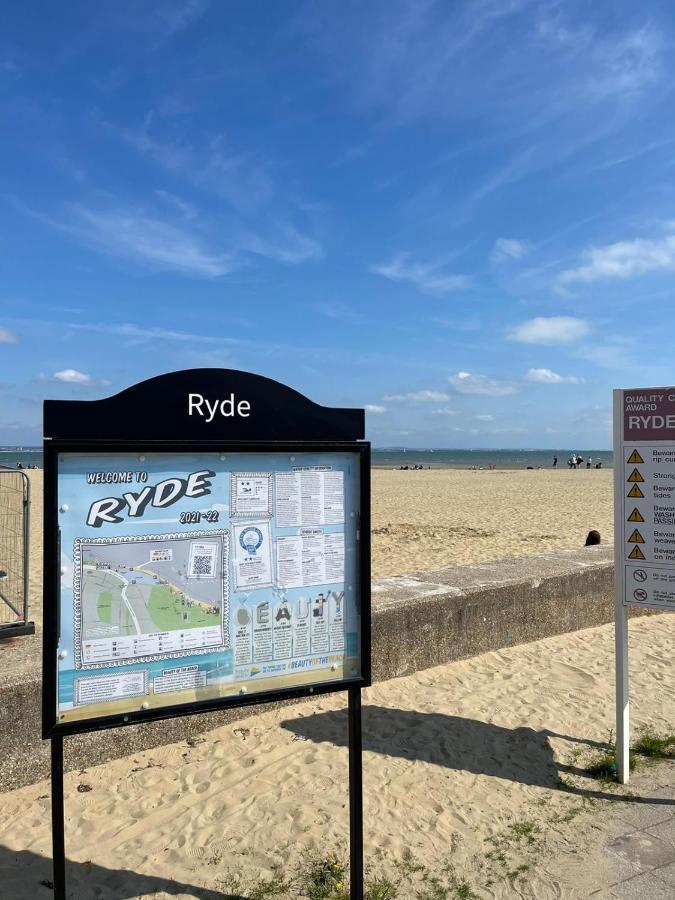 Serene In Ryde ไรด์ ภายนอก รูปภาพ